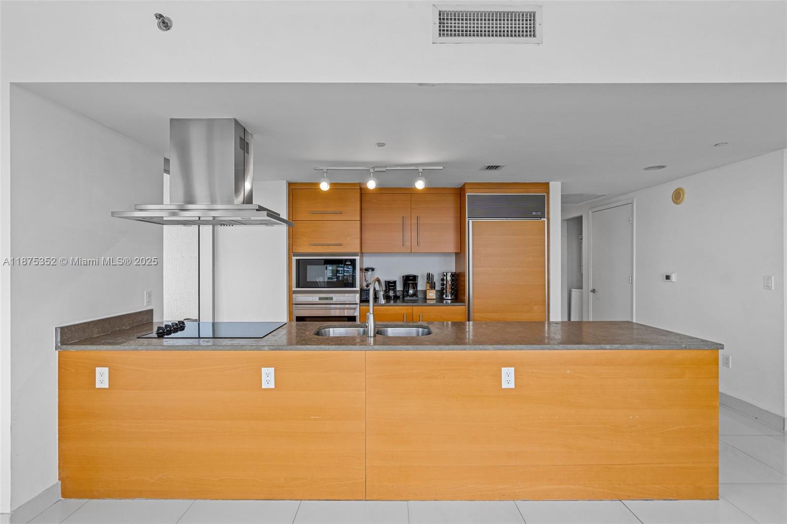 485 Brickell Avenue # 4902