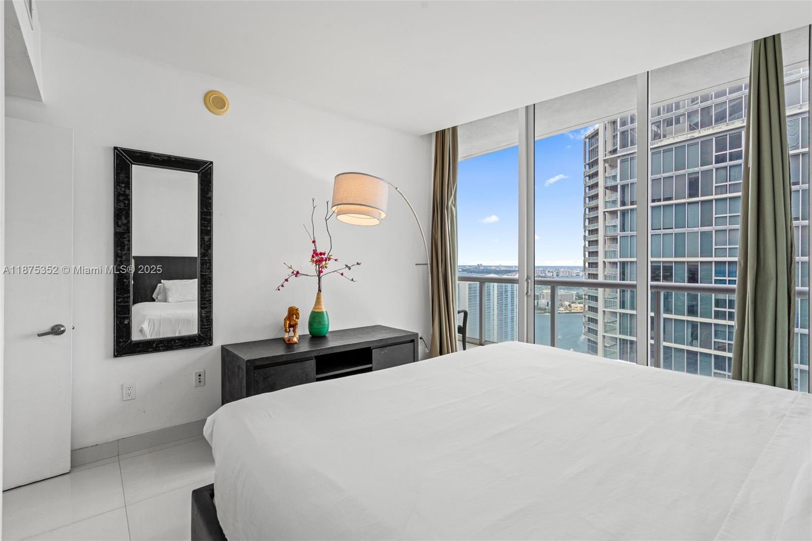 485 Brickell Avenue # 4902