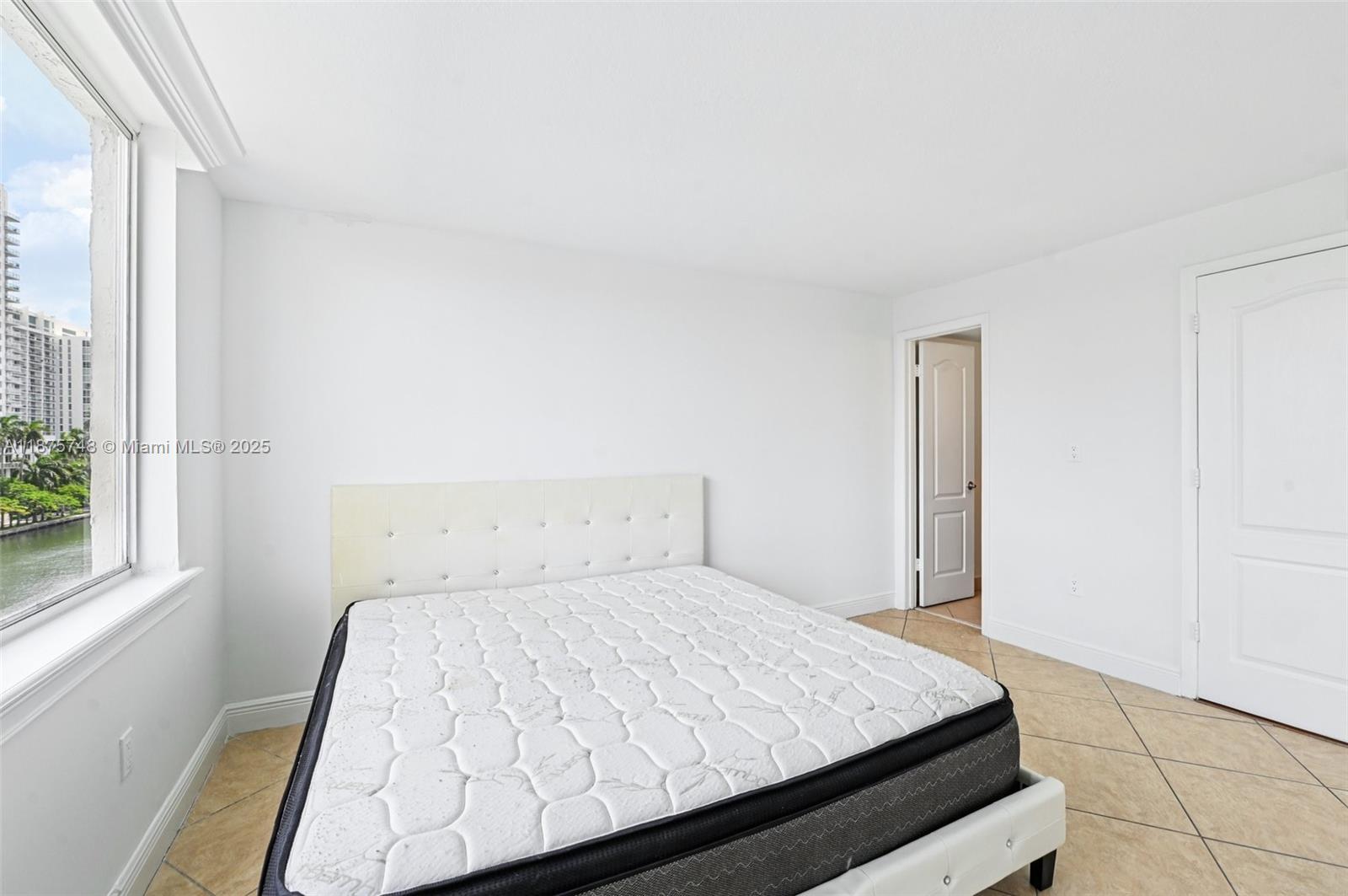 1740 NW N River Dr # 614