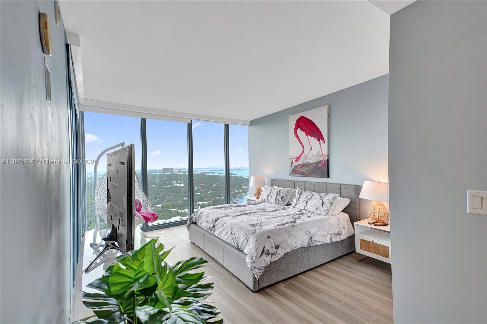 601 NE 36th St # 2703