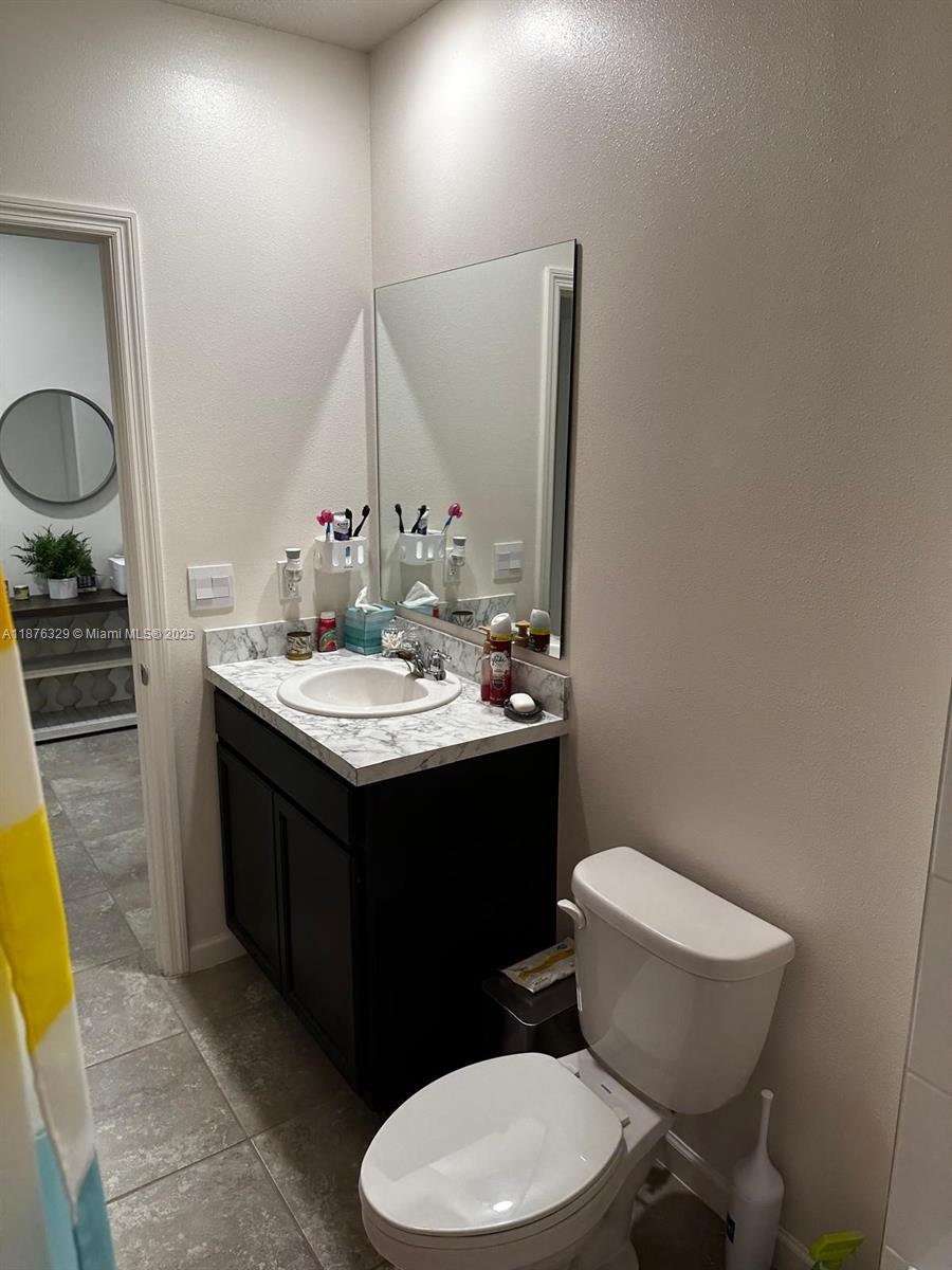 2098 SW Altman Ave, Port St. Lucie