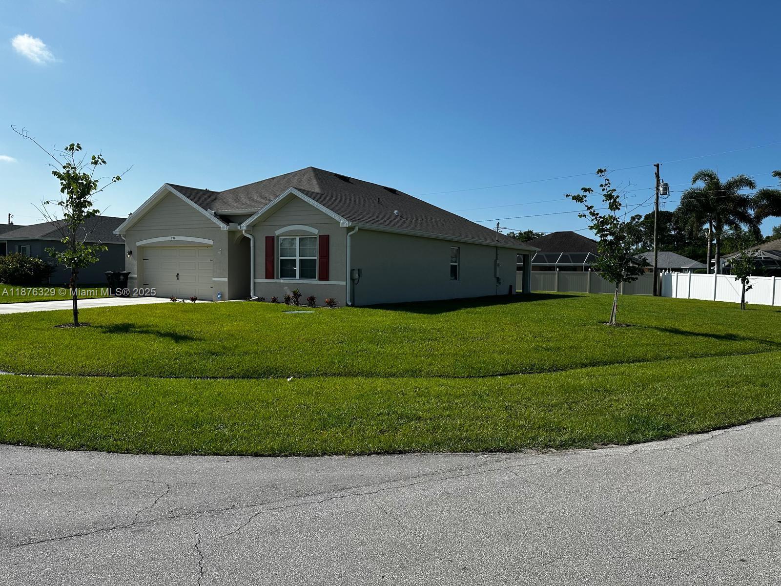2098 SW Altman Ave, Port St. Lucie