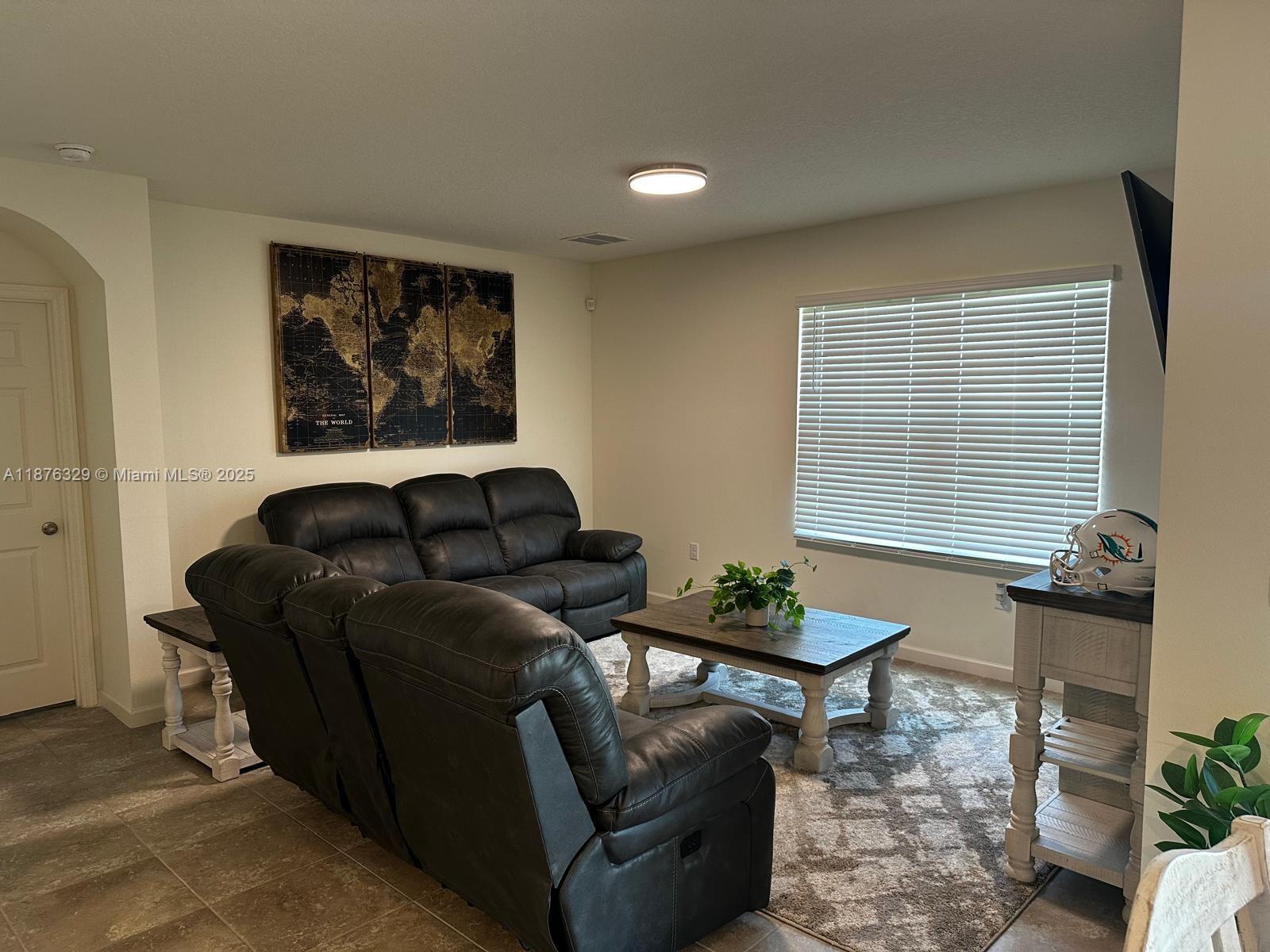2098 SW Altman Ave, Port St. Lucie