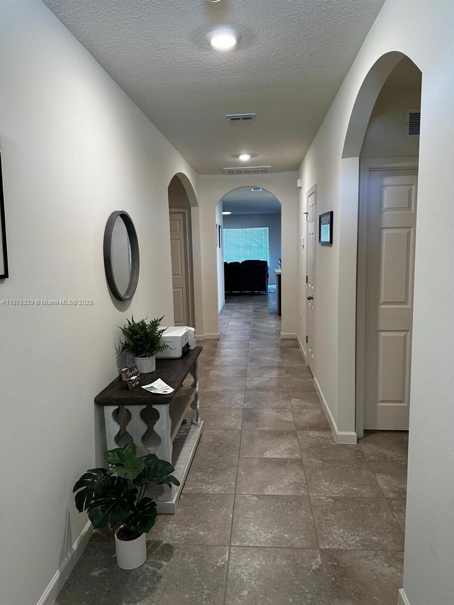 2098 SW Altman Ave, Port St. Lucie