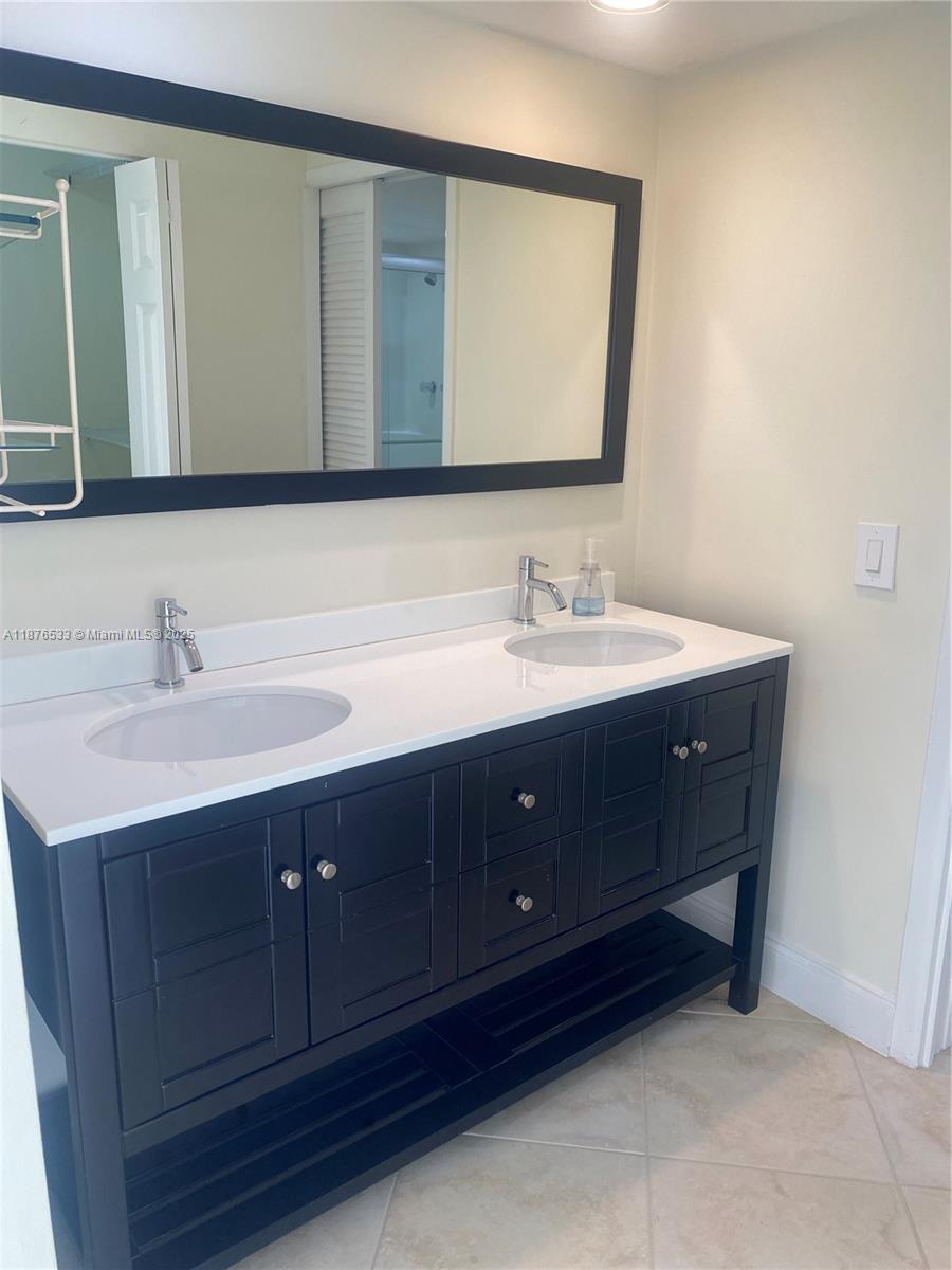 8108 SW 81st Pl # 8108