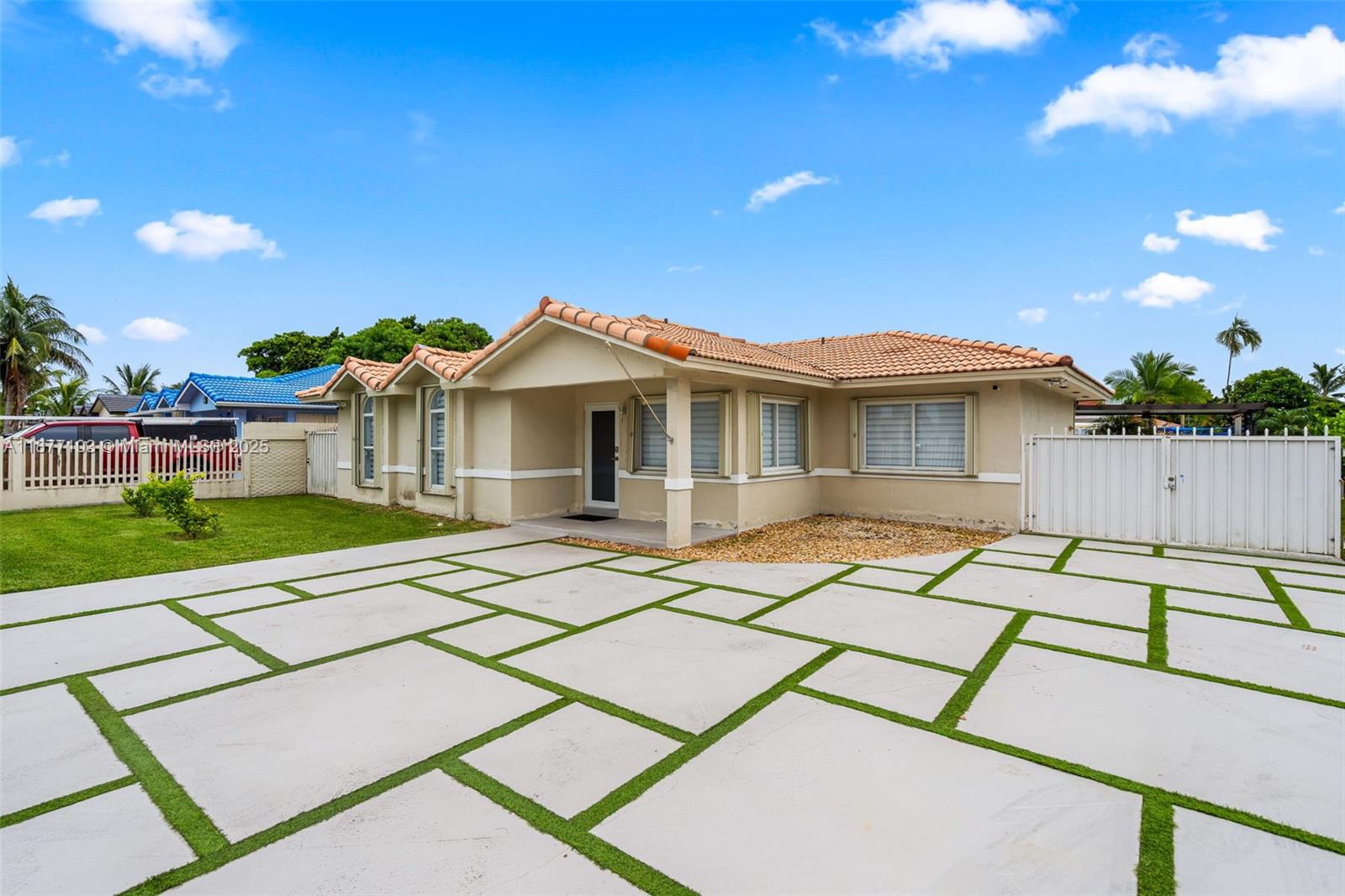 11380 SW 180th St Unit: .