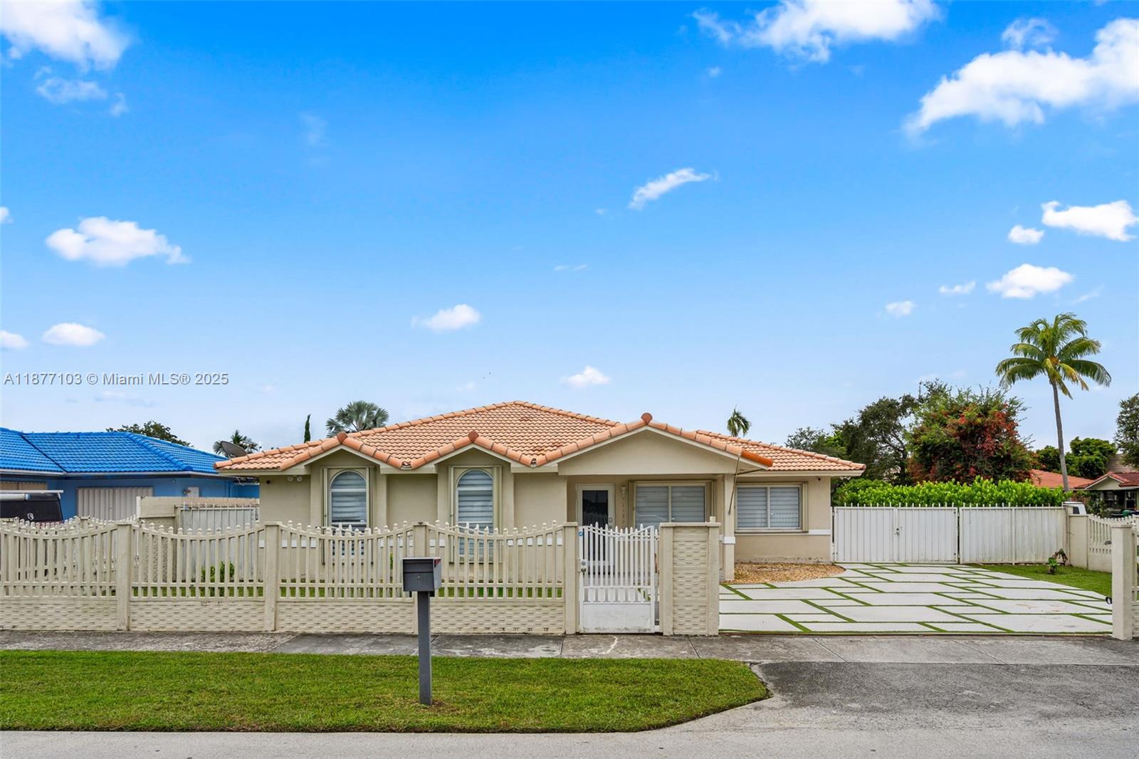 11380 SW 180th St Unit: .