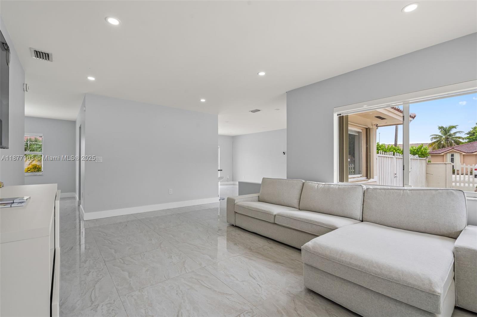 11380 SW 180th St Unit: .