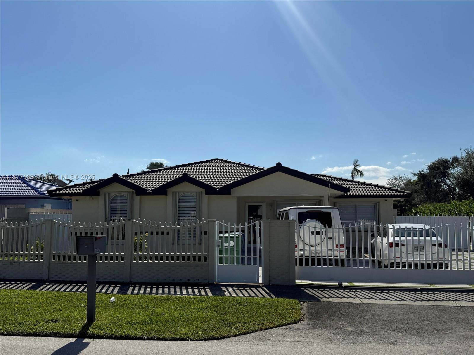 11380 SW 180th St Unit: .