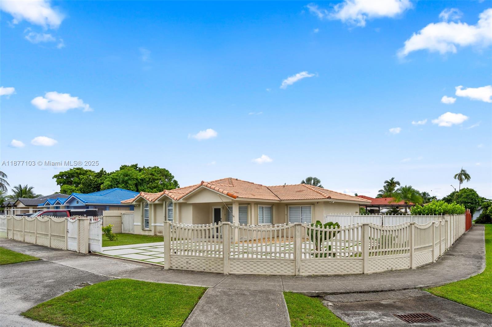 11380 SW 180th St Unit: .