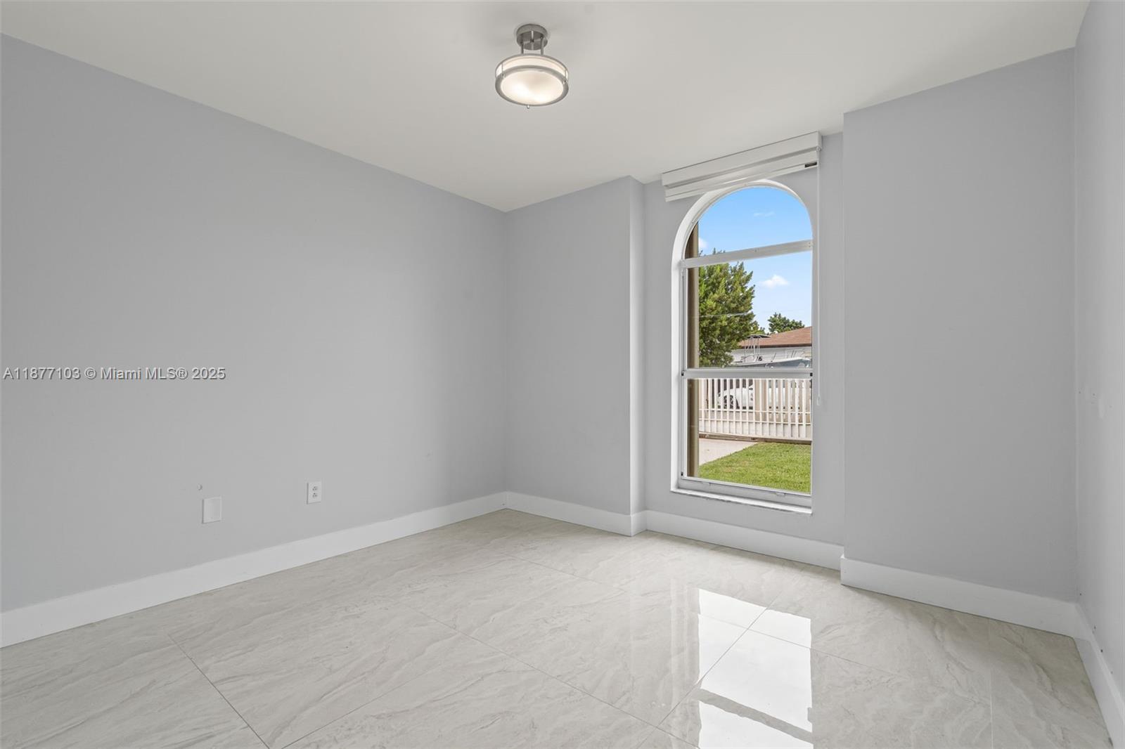 11380 SW 180th St Unit: .