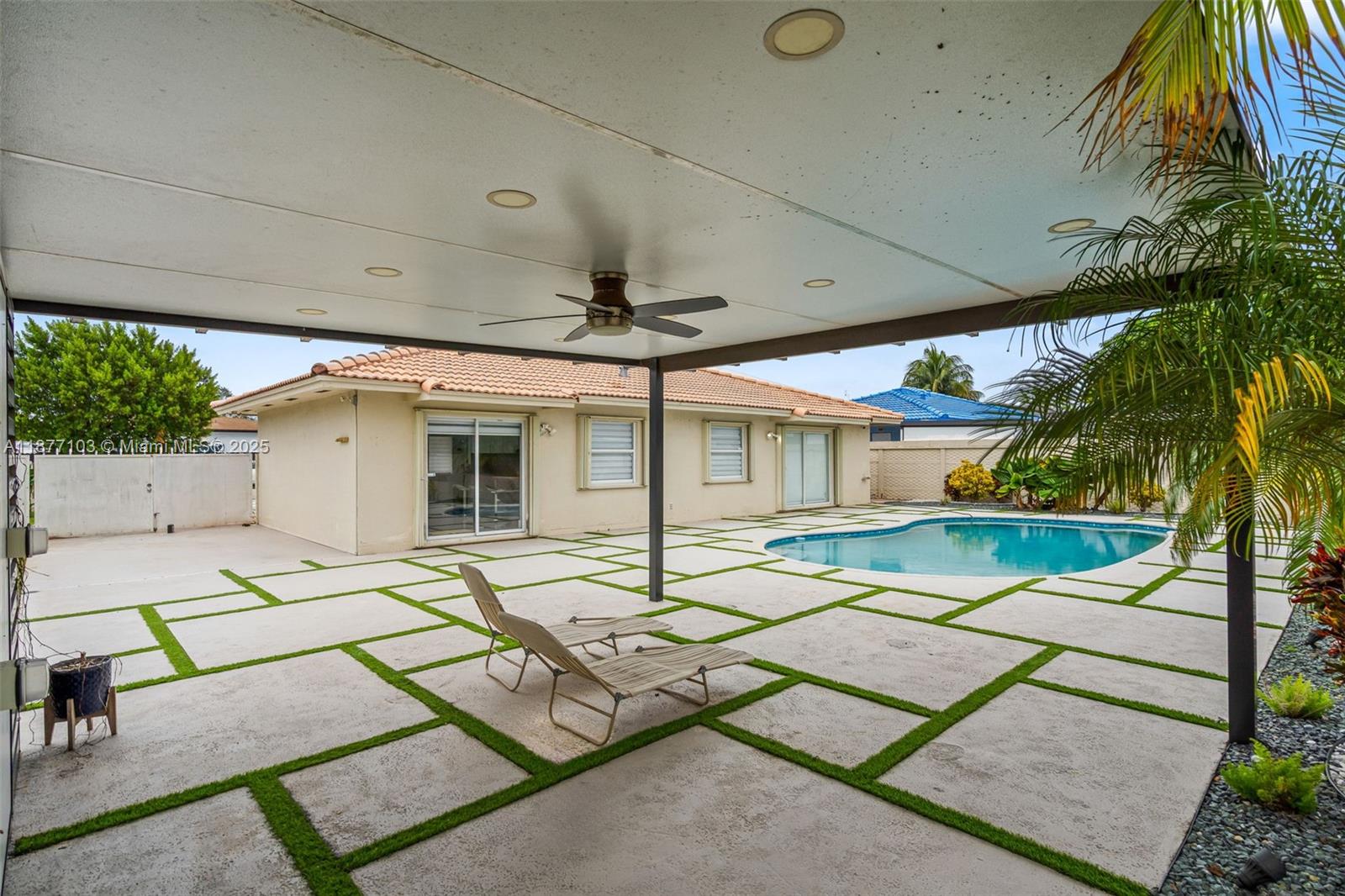 11380 SW 180th St Unit: .