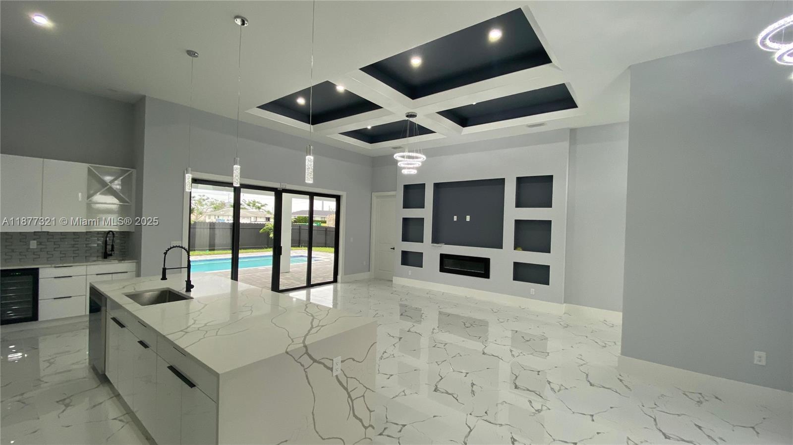 21 NW 7th ST