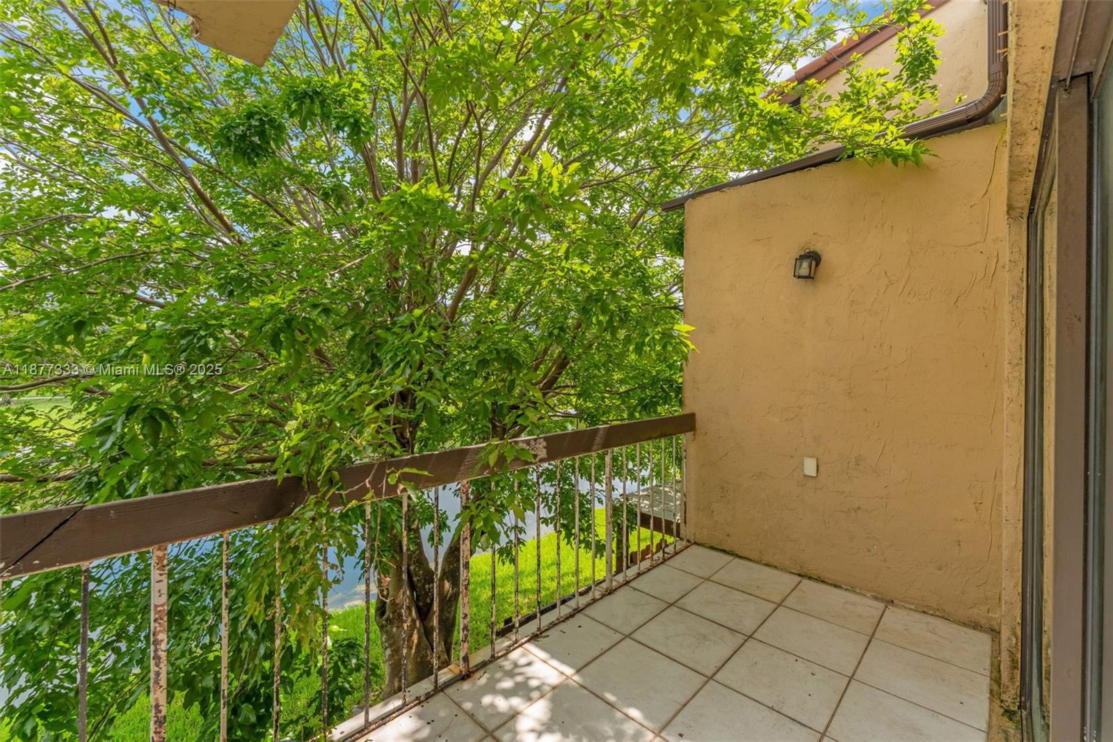 10003 NW 9th St Cir # 17 Unit: 8-17