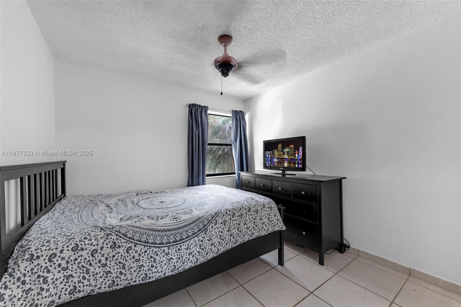 10003 NW 9th St Cir # 17 Unit: 8-17