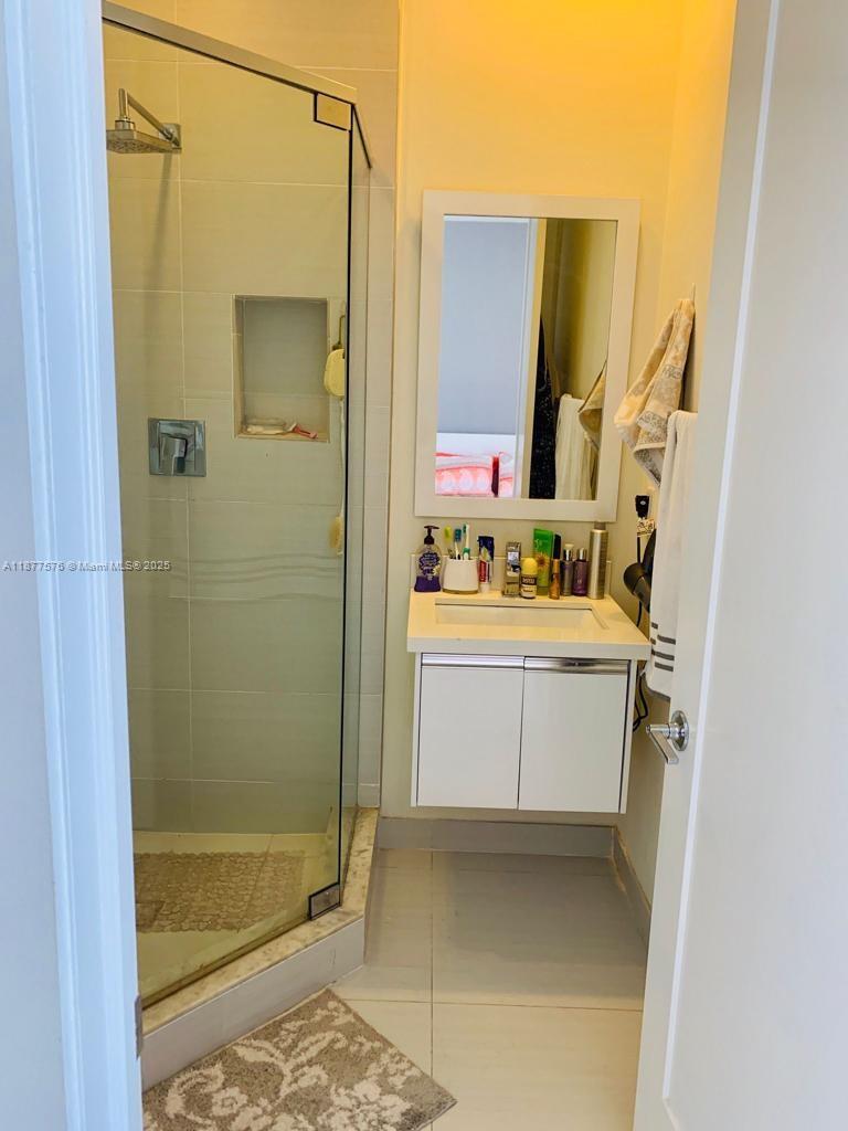 6417 NW 105th Ct, Doral Unit: ANEX