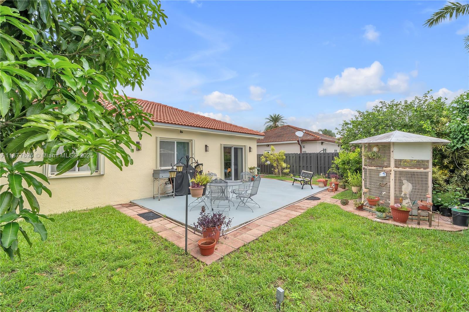 8934 NW 164th St