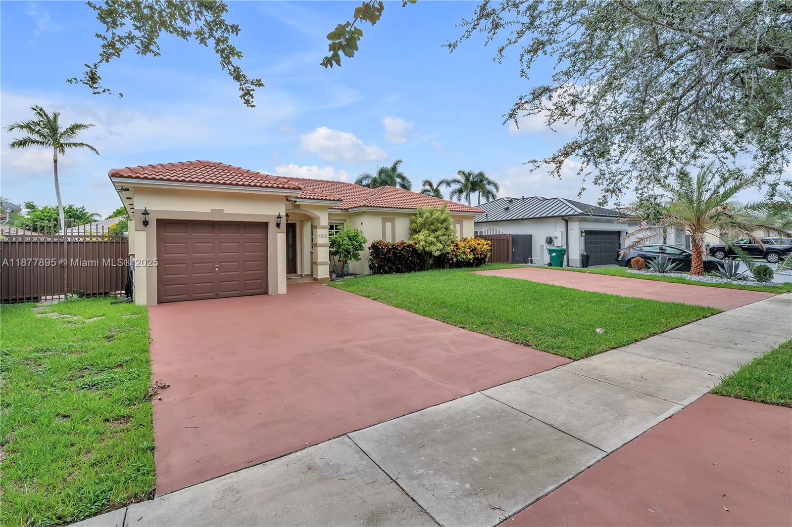 8934 NW 164th St