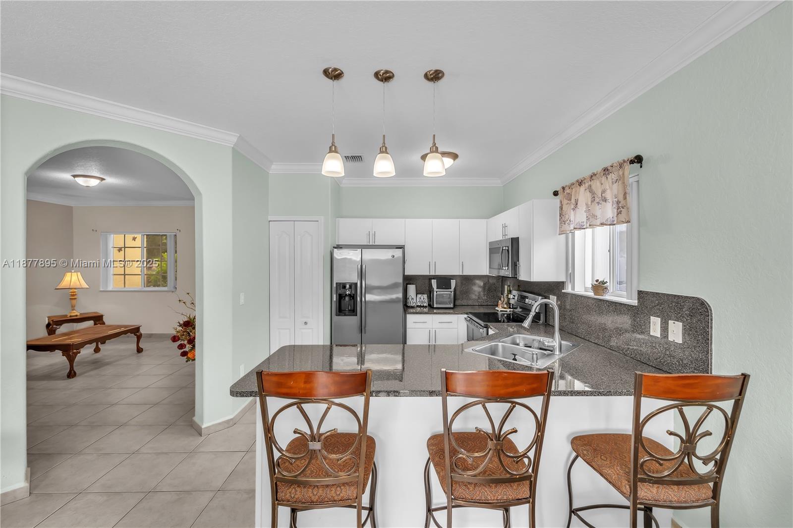 8934 NW 164th St