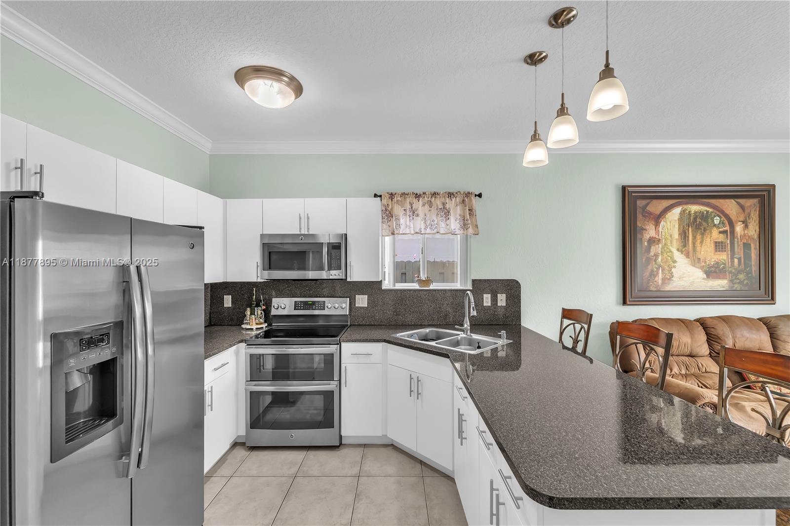 8934 NW 164th St