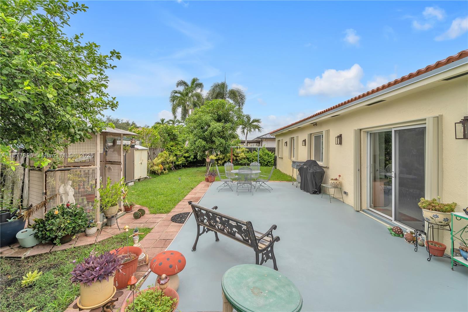 8934 NW 164th St