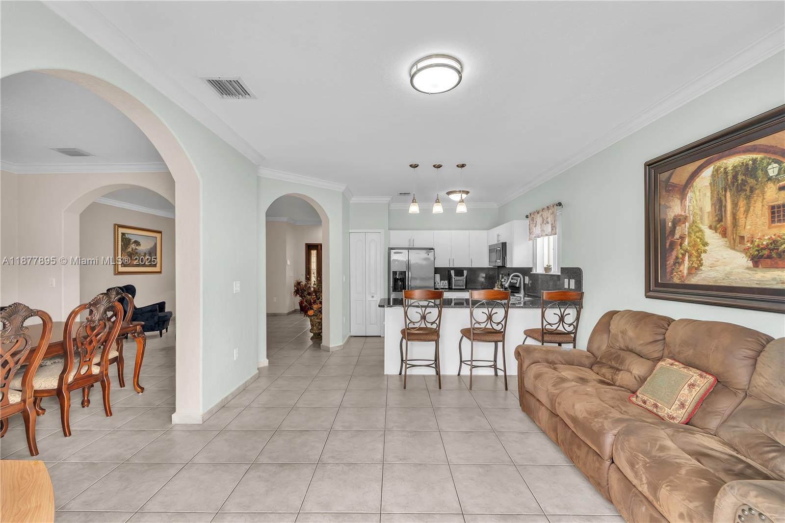 8934 NW 164th St