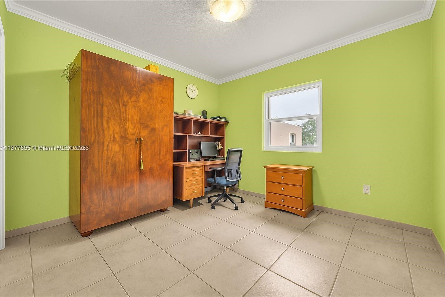 8934 NW 164th St