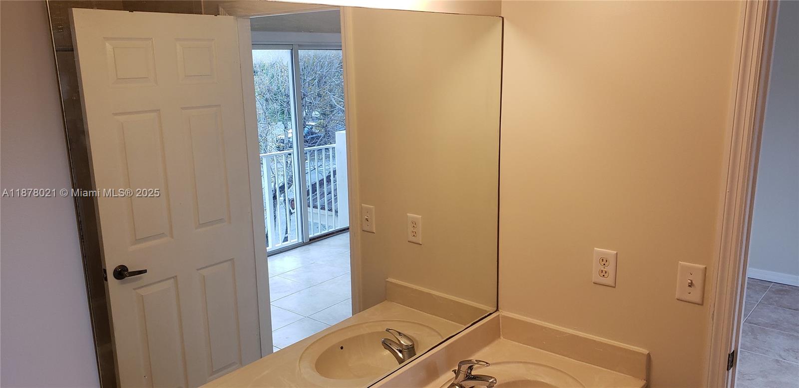 14116 SW 260th St # 104