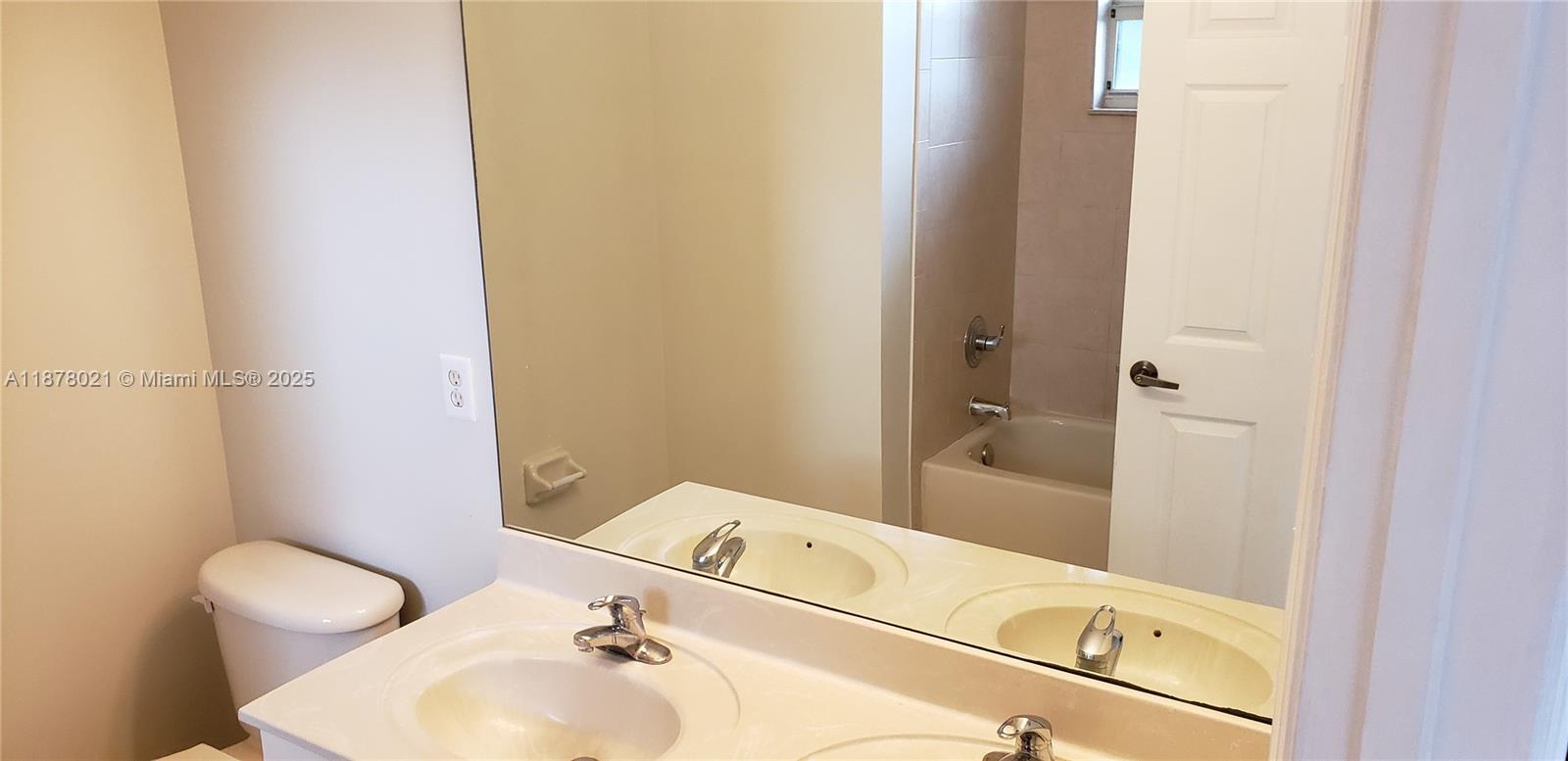 14116 SW 260th St # 104