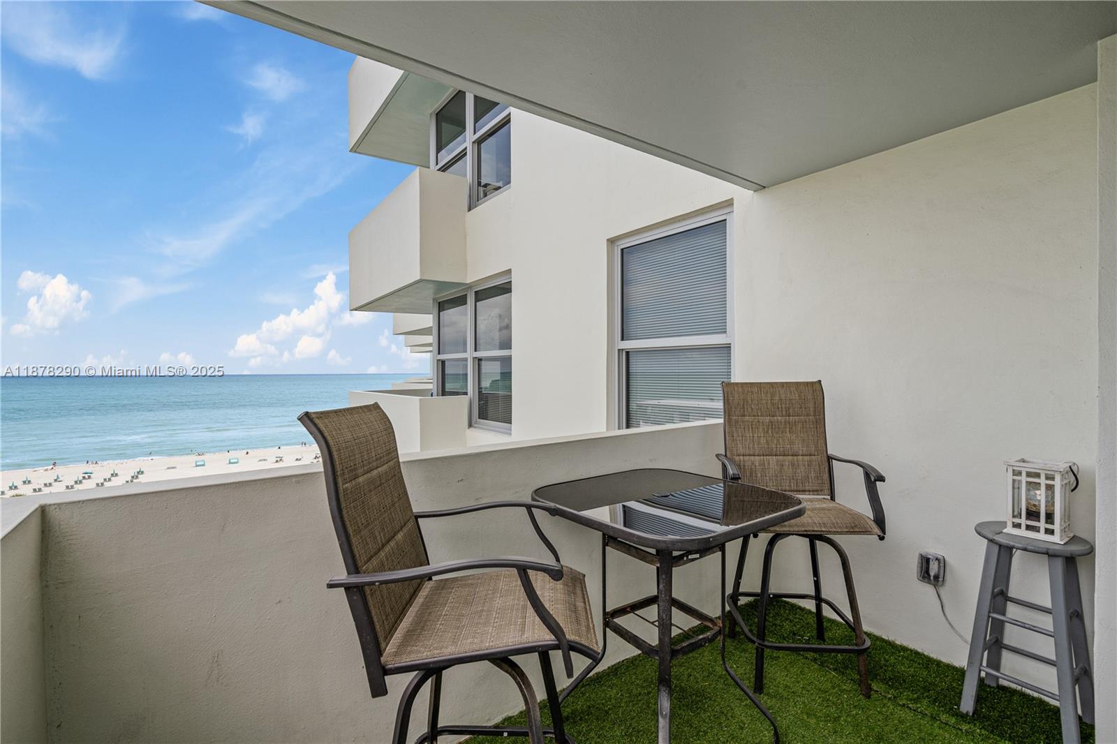 2899 Collins Ave # 1021