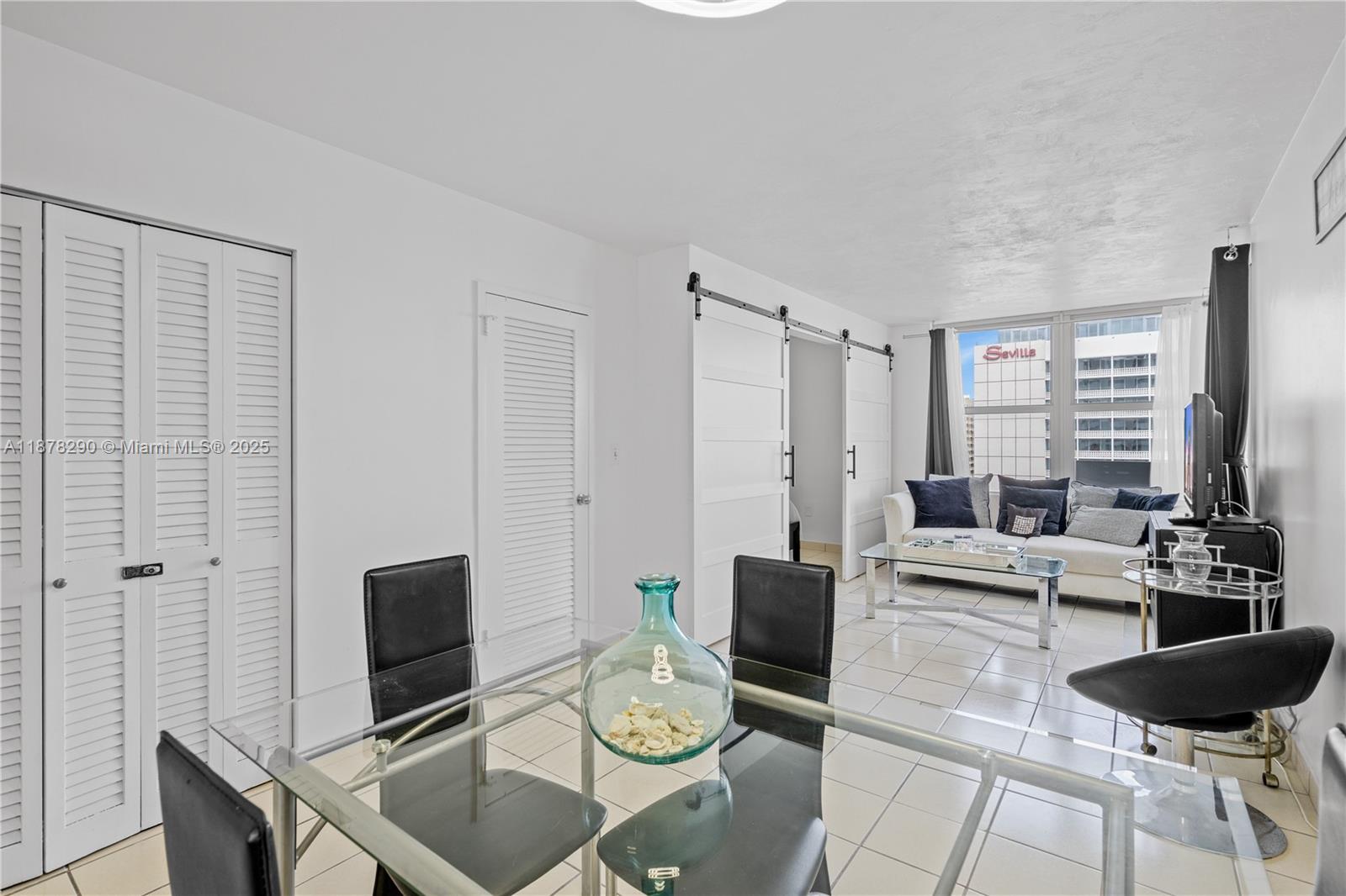 2899 Collins Ave # 1021