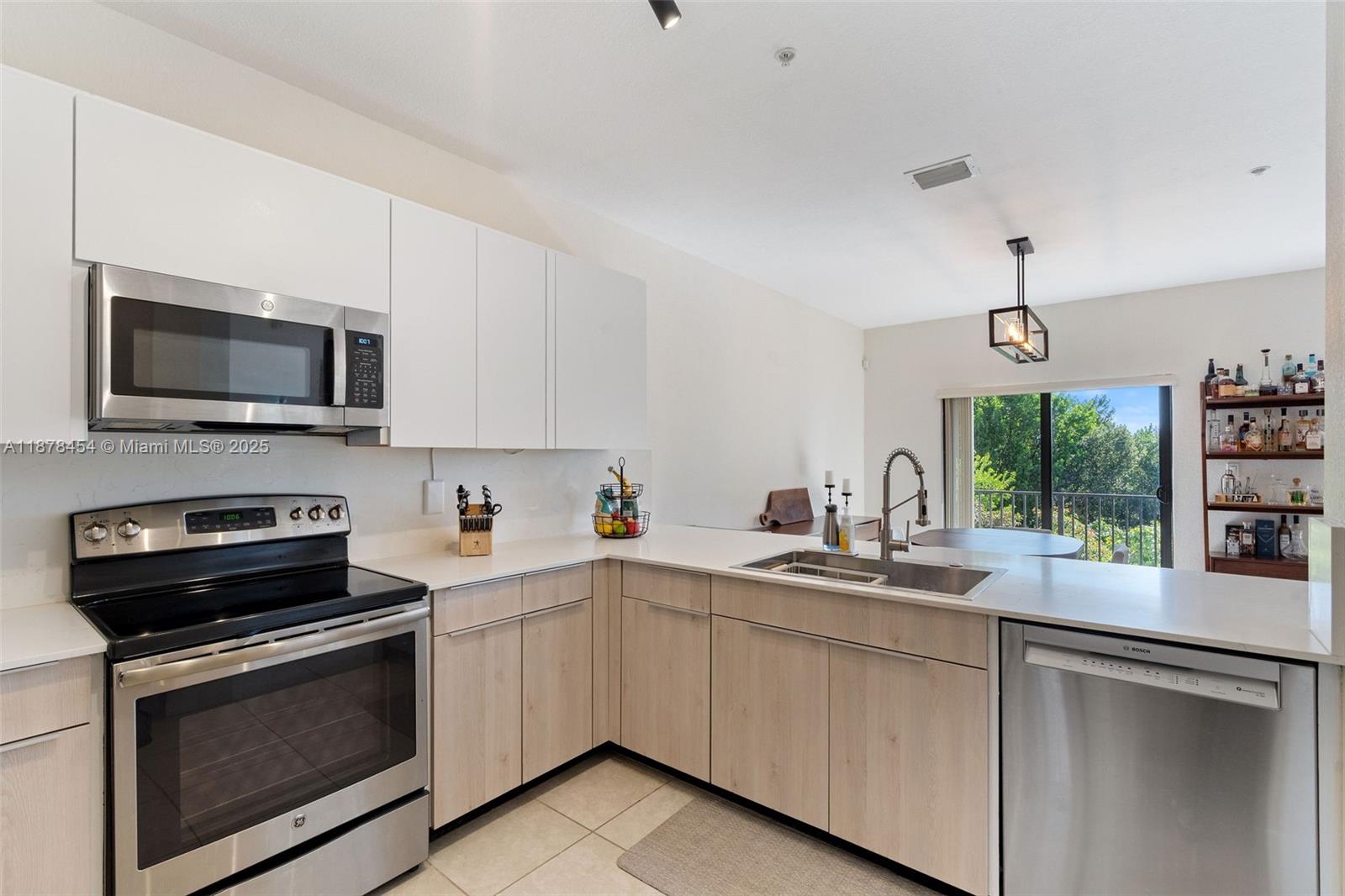 10600 NW 88th St # 212