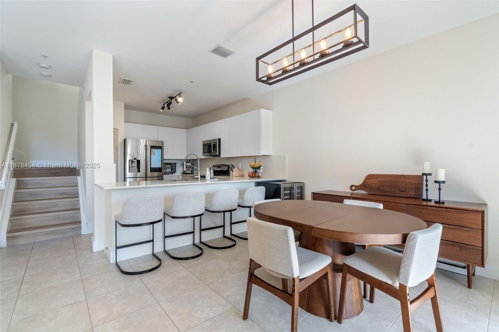 10600 NW 88th St # 212