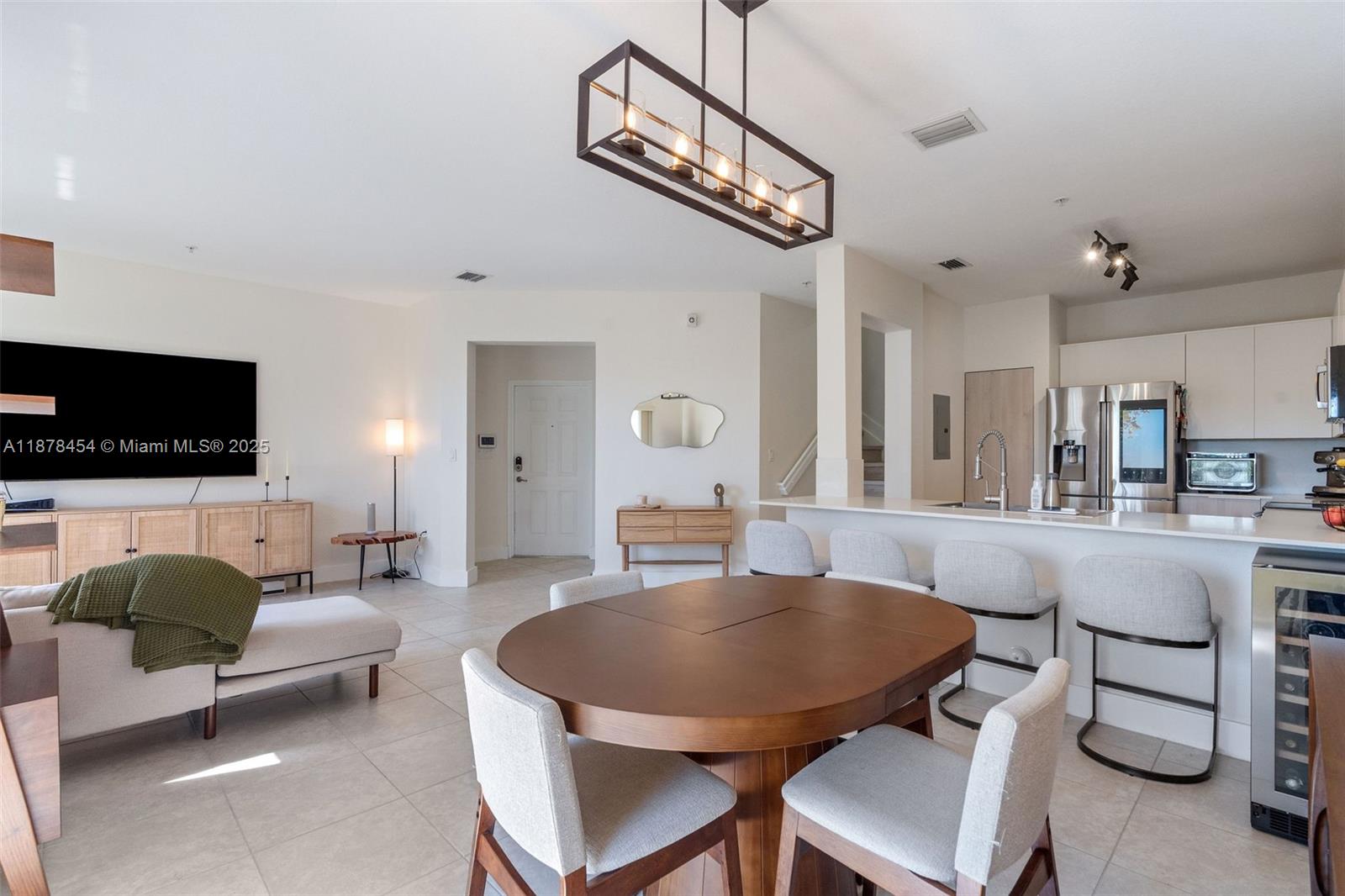 10600 NW 88th St # 212