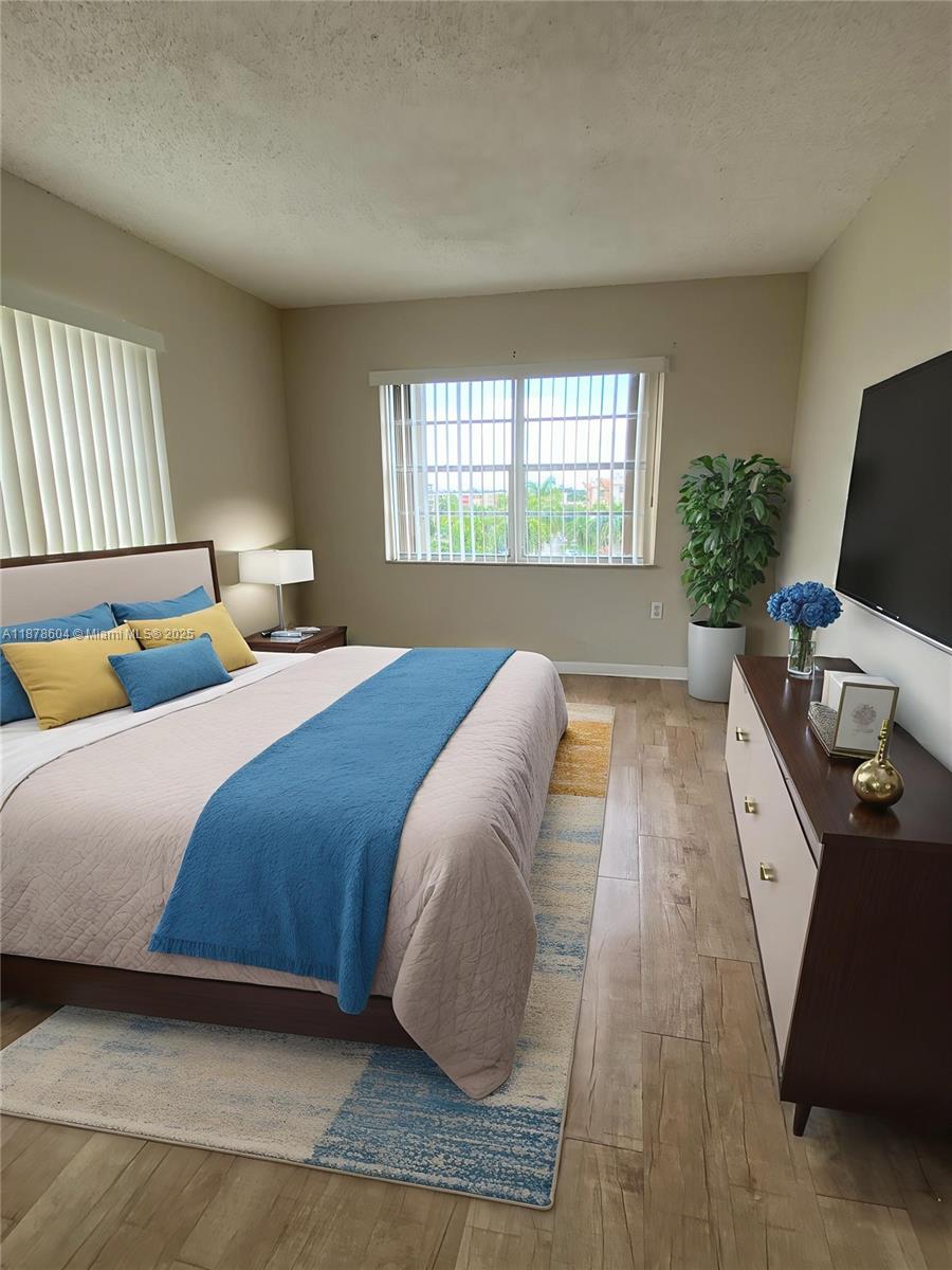 9350 Fontainebleau Blvd # 602