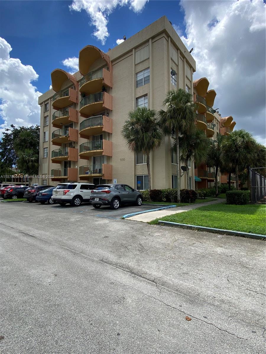 9350 Fontainebleau Blvd # 602