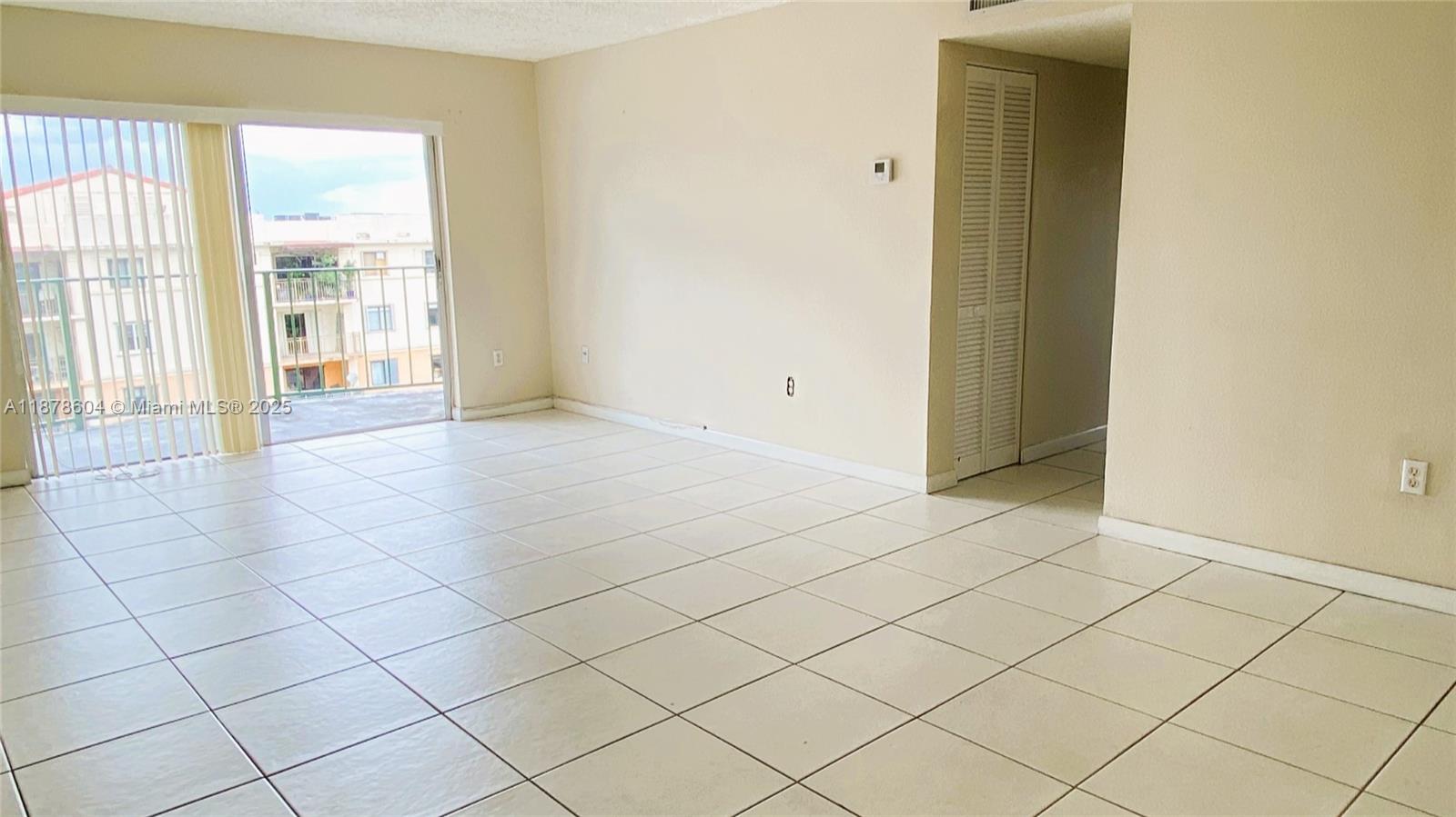 9350 Fontainebleau Blvd # 602