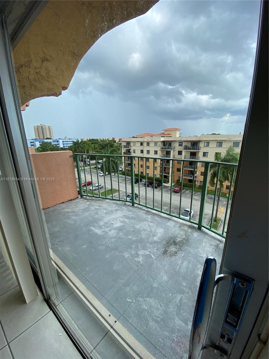 9350 Fontainebleau Blvd # 602