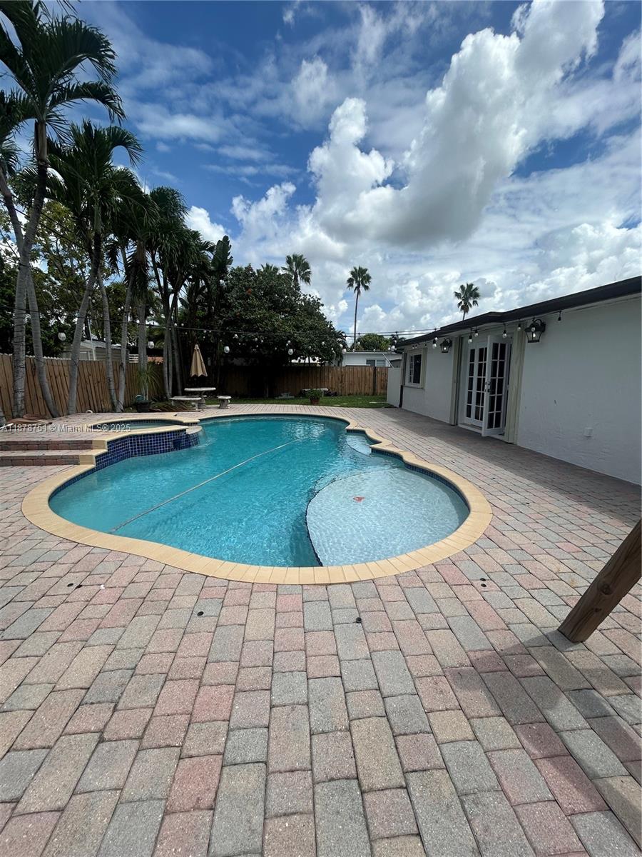 1320 SW 102nd Ct # 0
