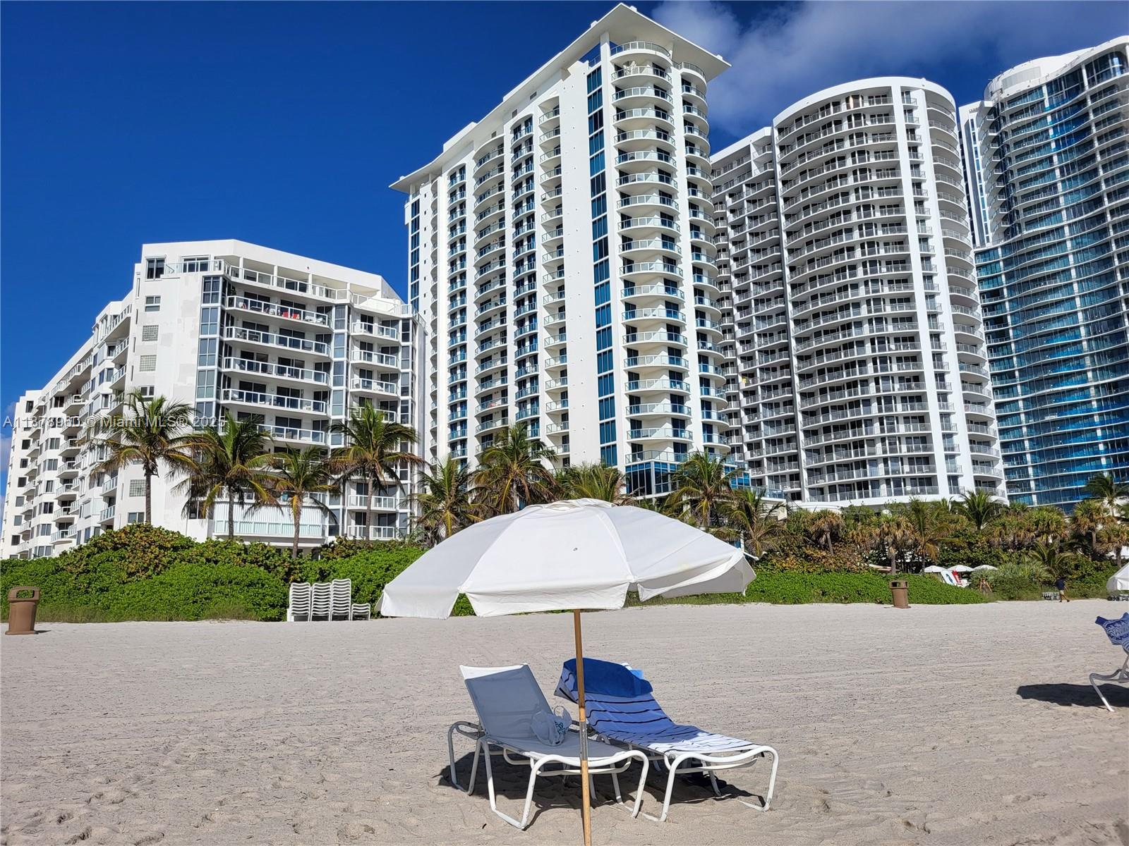 17275 Collins Ave # 804