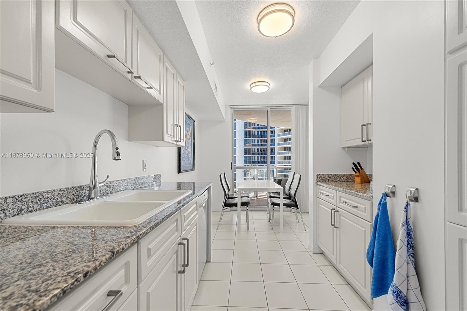 17275 Collins Ave # 804