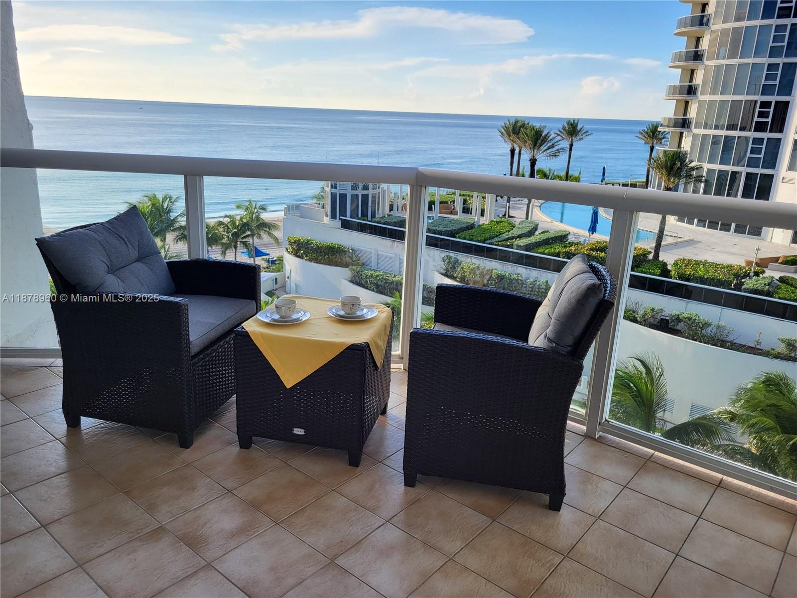 17275 Collins Ave # 804