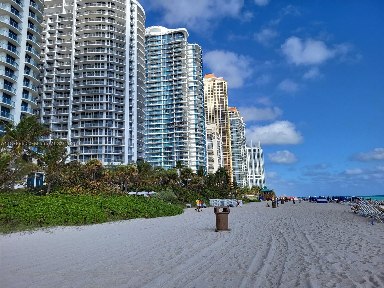 17275 Collins Ave # 804