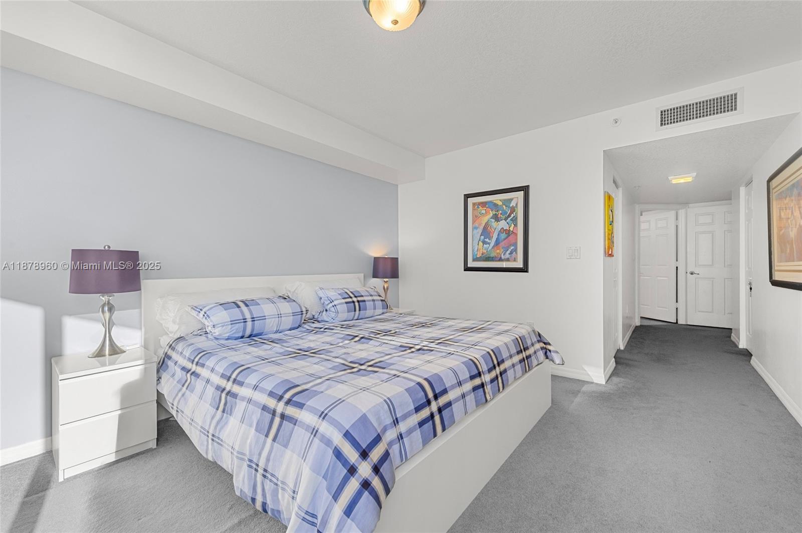 17275 Collins Ave # 804