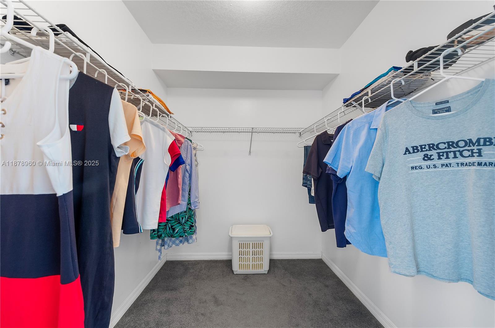 17275 Collins Ave # 804