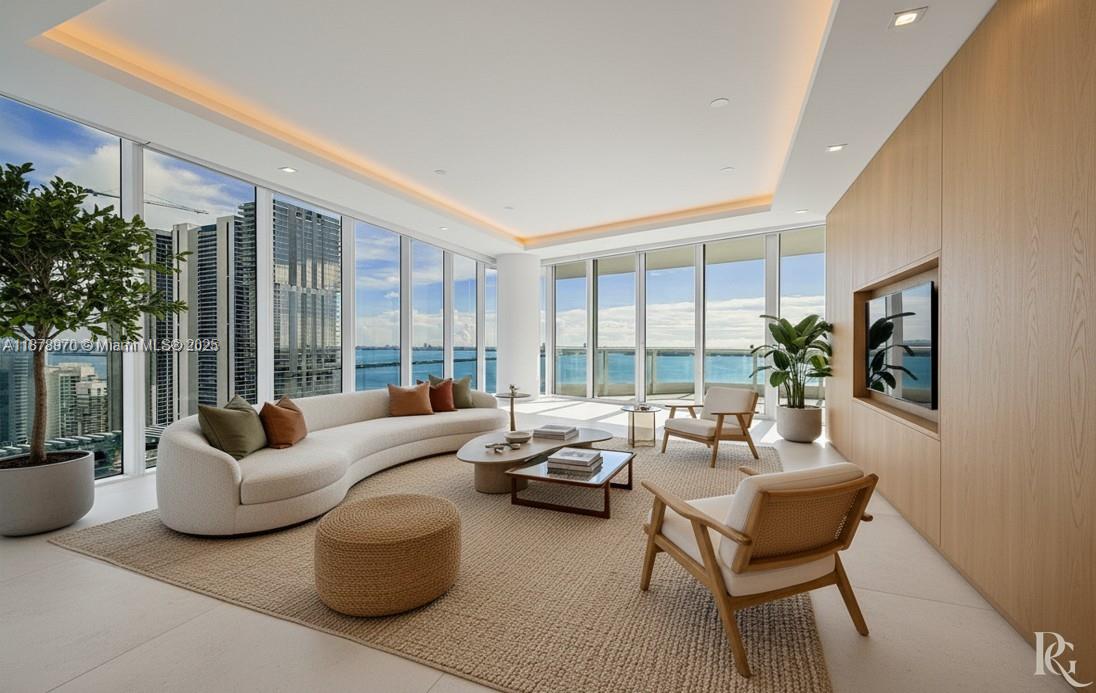 2020 N Bayshore Dr # 3701