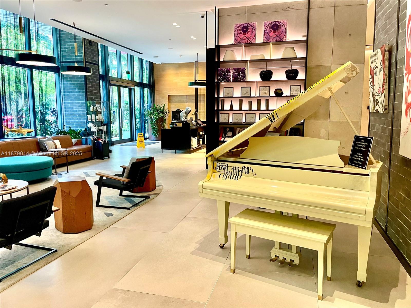 121 NE 34th St # 1215