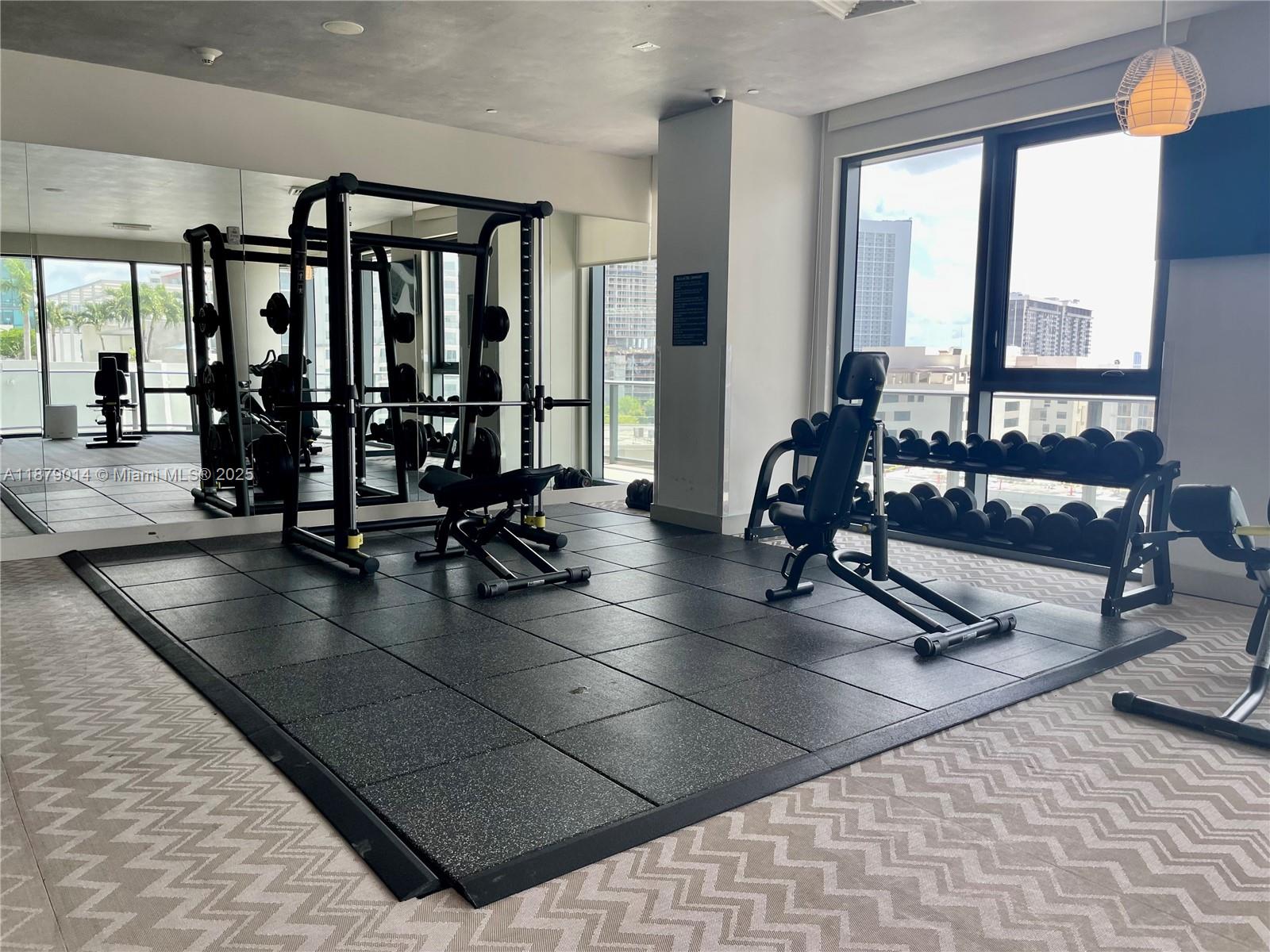 121 NE 34th St # 1215