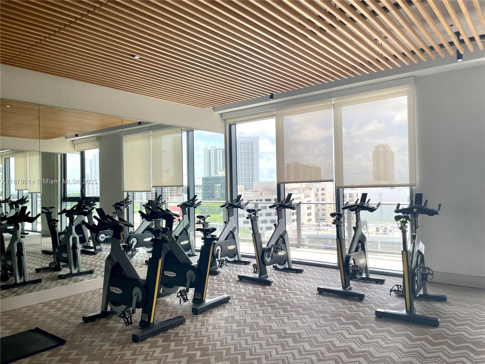 121 NE 34th St # 1215