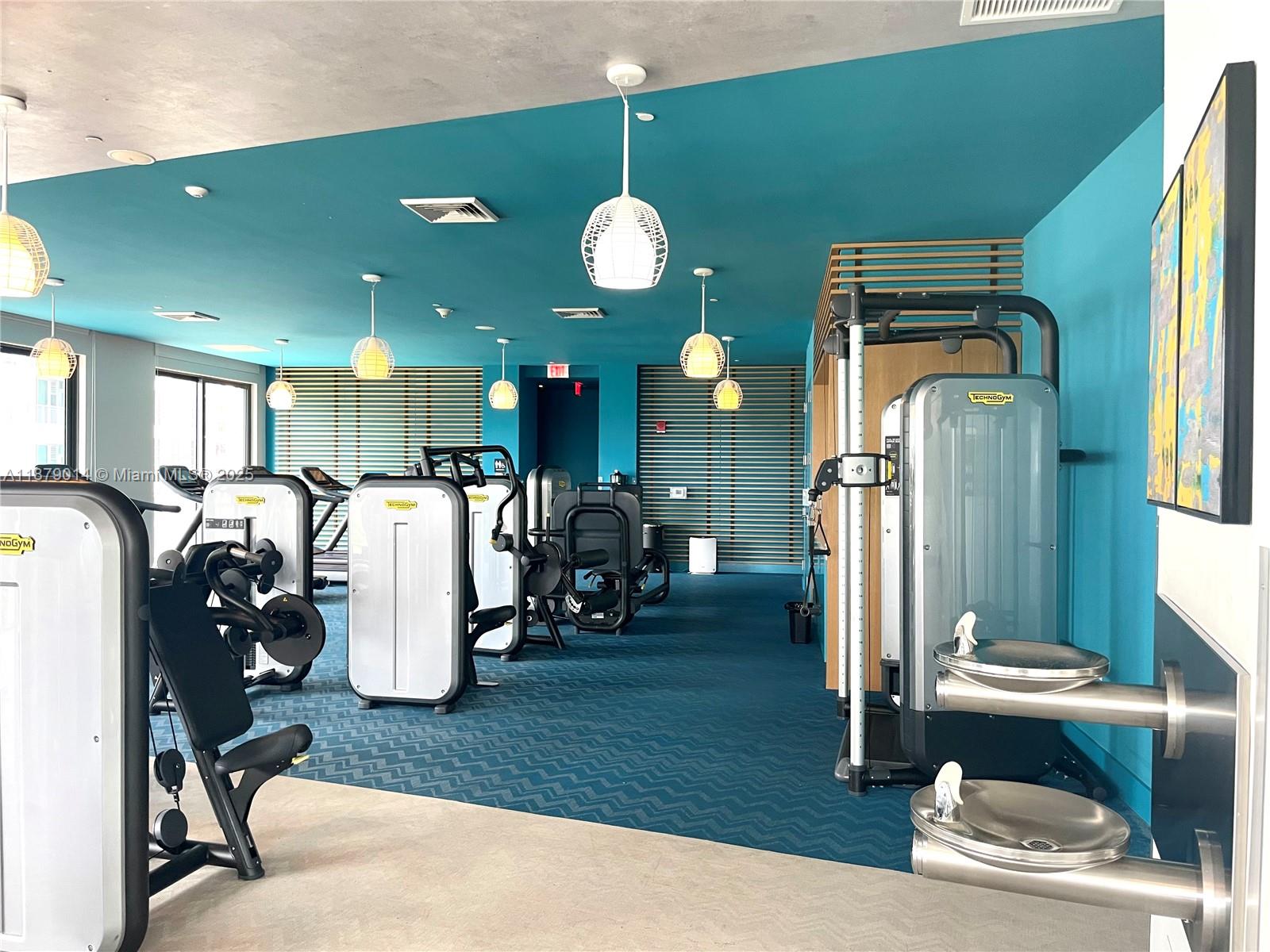 121 NE 34th St # 1215